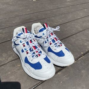 Tommy Hilfiger Light-Weight Chunky Sneakers